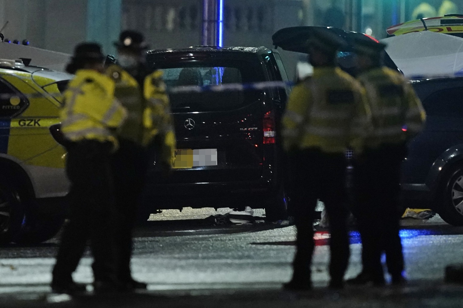 Police marksmen shot suspected west London gunman three times – watchdog 