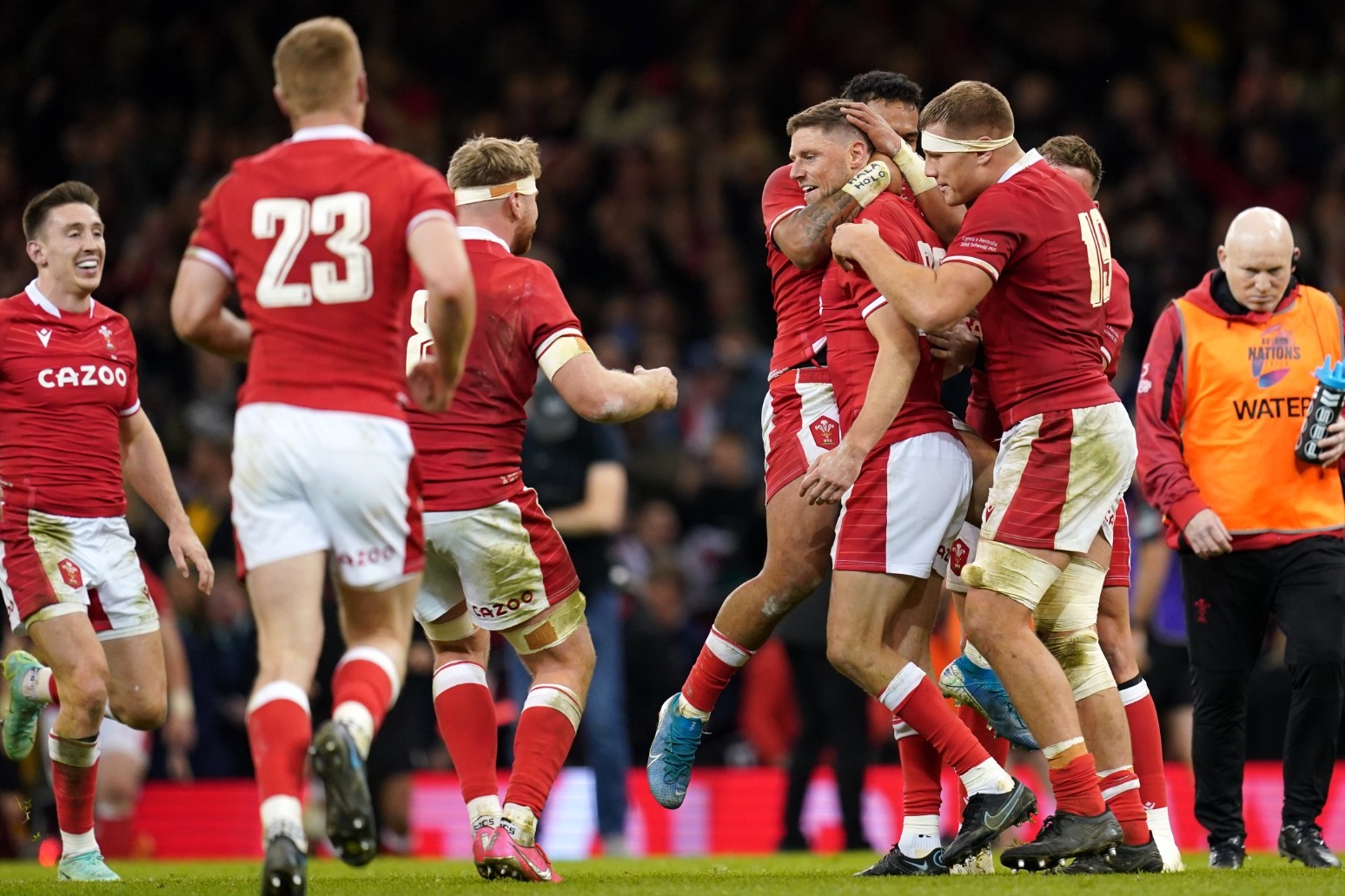 Six Nations to go ahead as restrictions lifted in Wales 