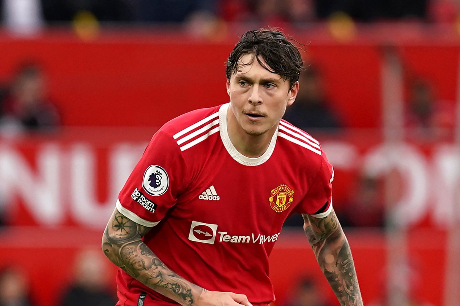 Victor Lindelof to miss West Ham match after break-in at family home 