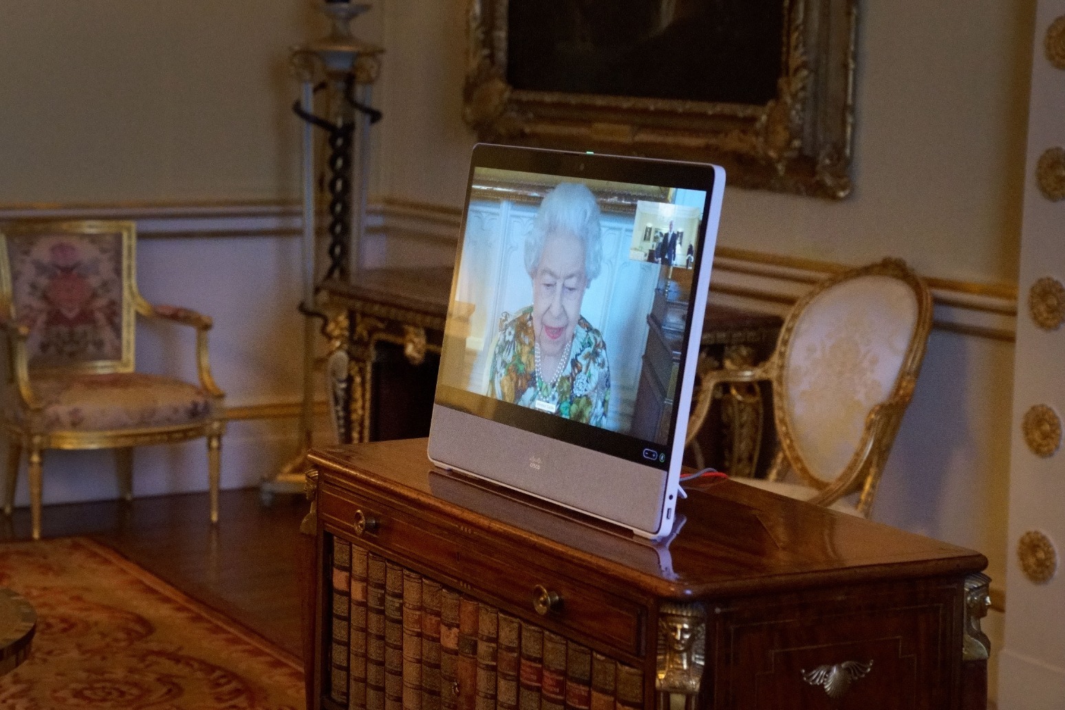 Queen pictured at work holding virtual audiences after Covid scare 