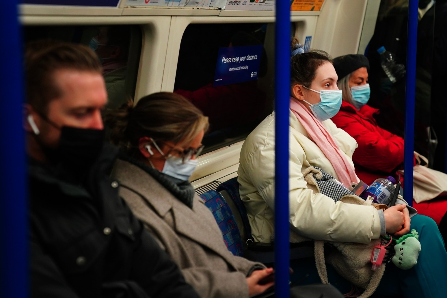 Transport for London scraps face mask rule 