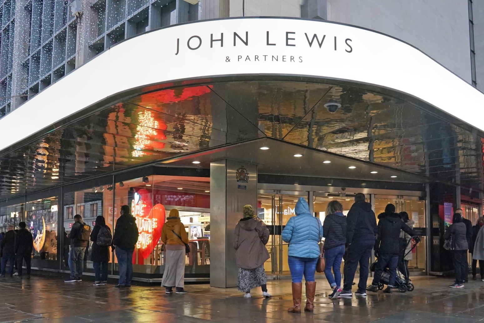 John Lewis restores staff bonus but warns of price hike over pressures 
