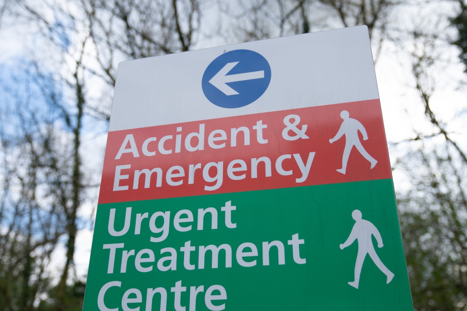 A&E waiting times match worst level on record 