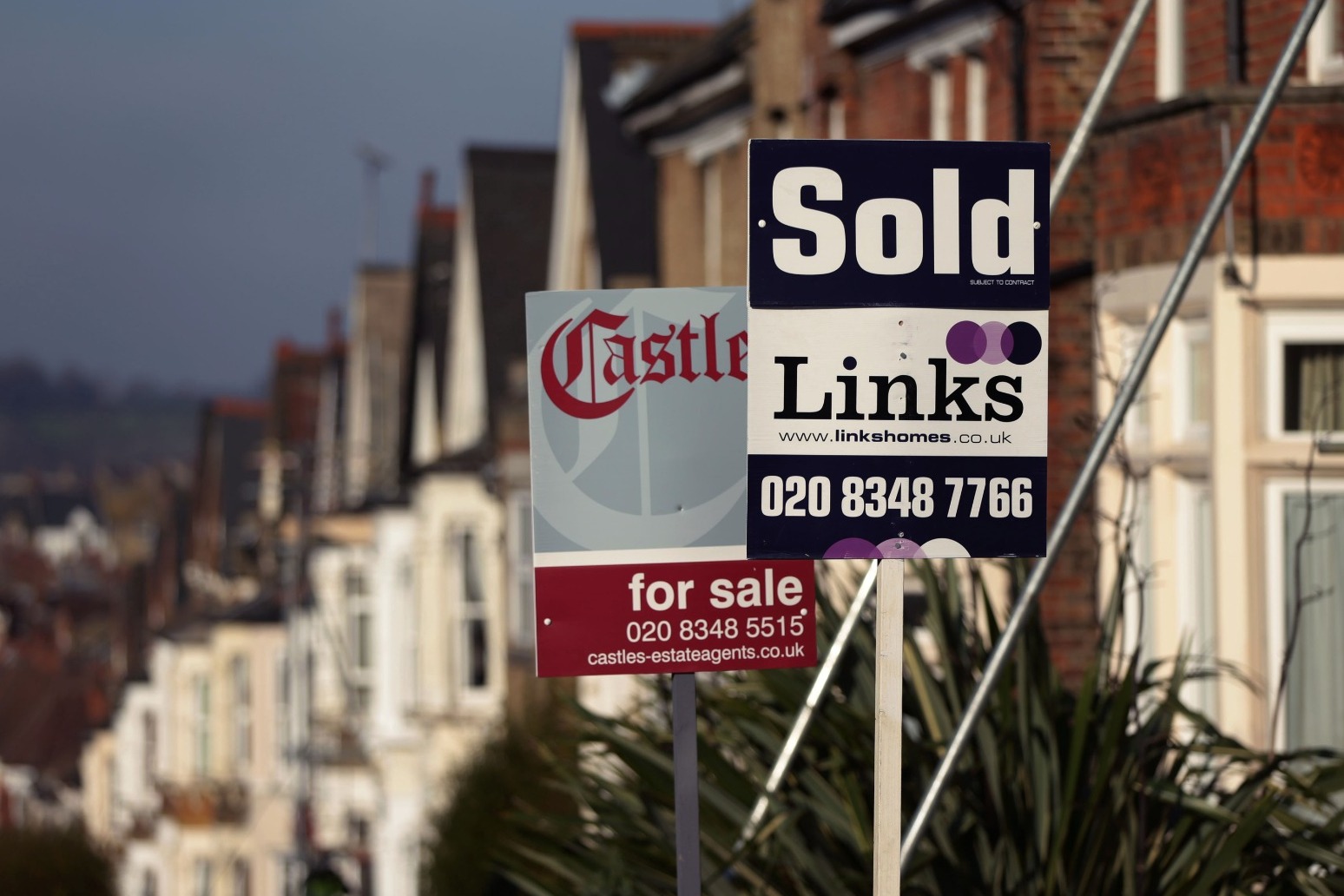 Annual house price growth ‘not far off average UK earnings’ 