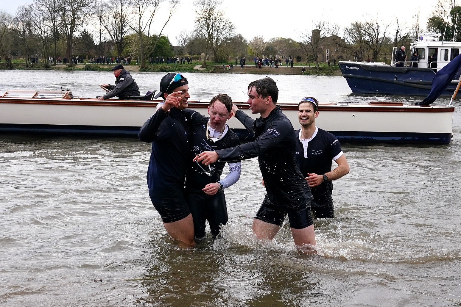Oxford overcome Cambridge to win men’s Boat Race for first time since 2017 