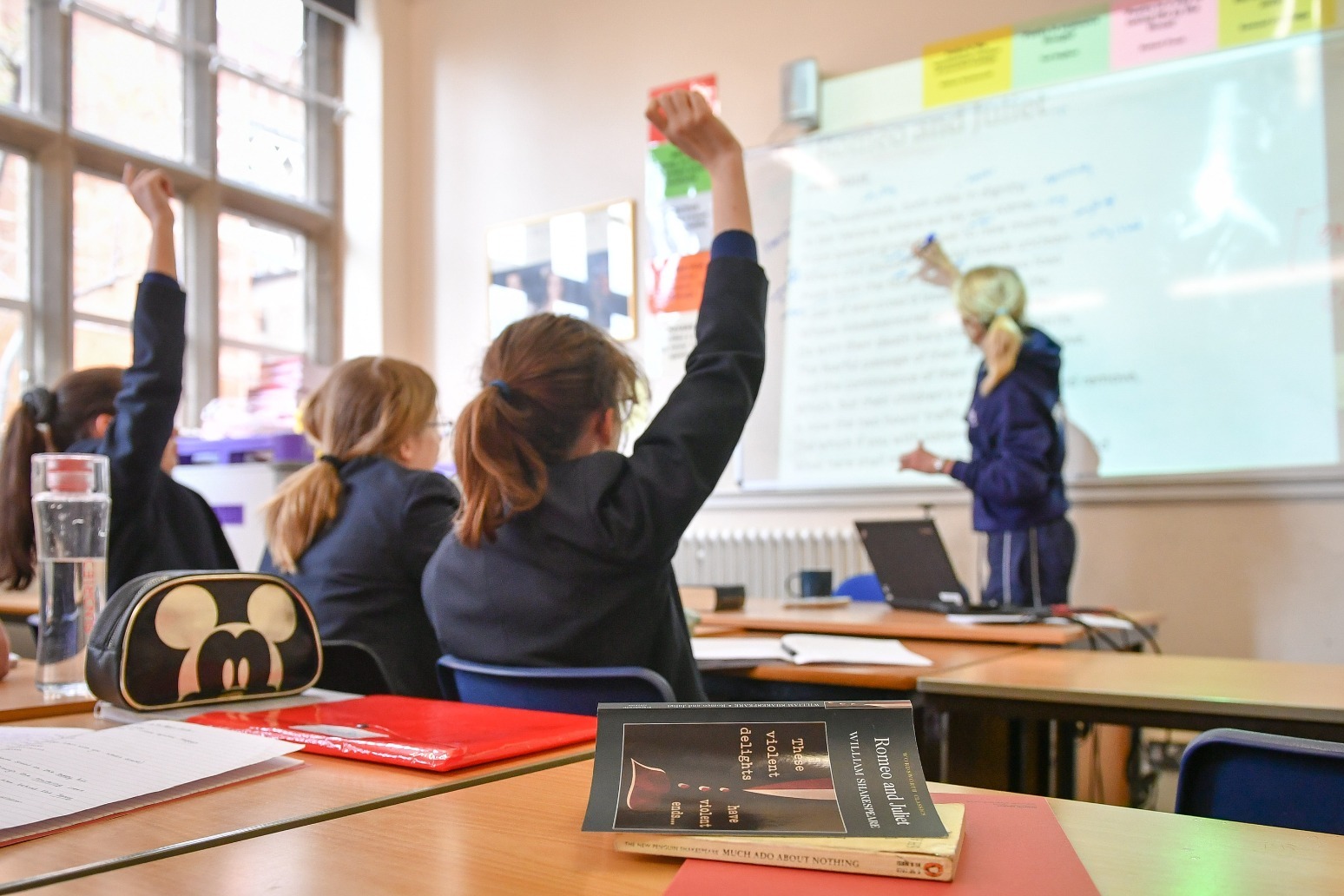 Report calls for primary school exclusions to be banned by 2026 