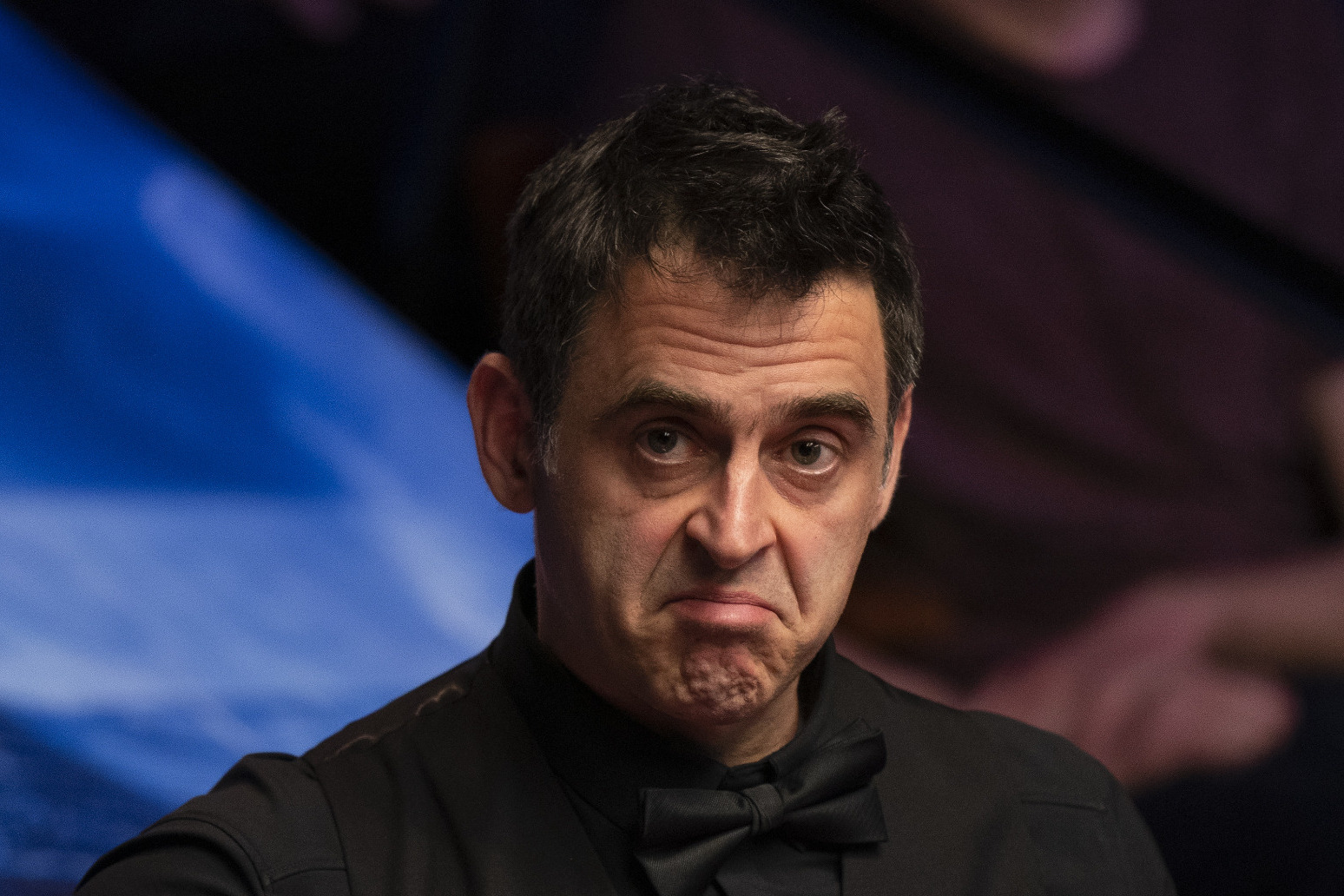 Ronnie O’Sullivan builds commanding lead over Stephen Maguire at the Crucible 