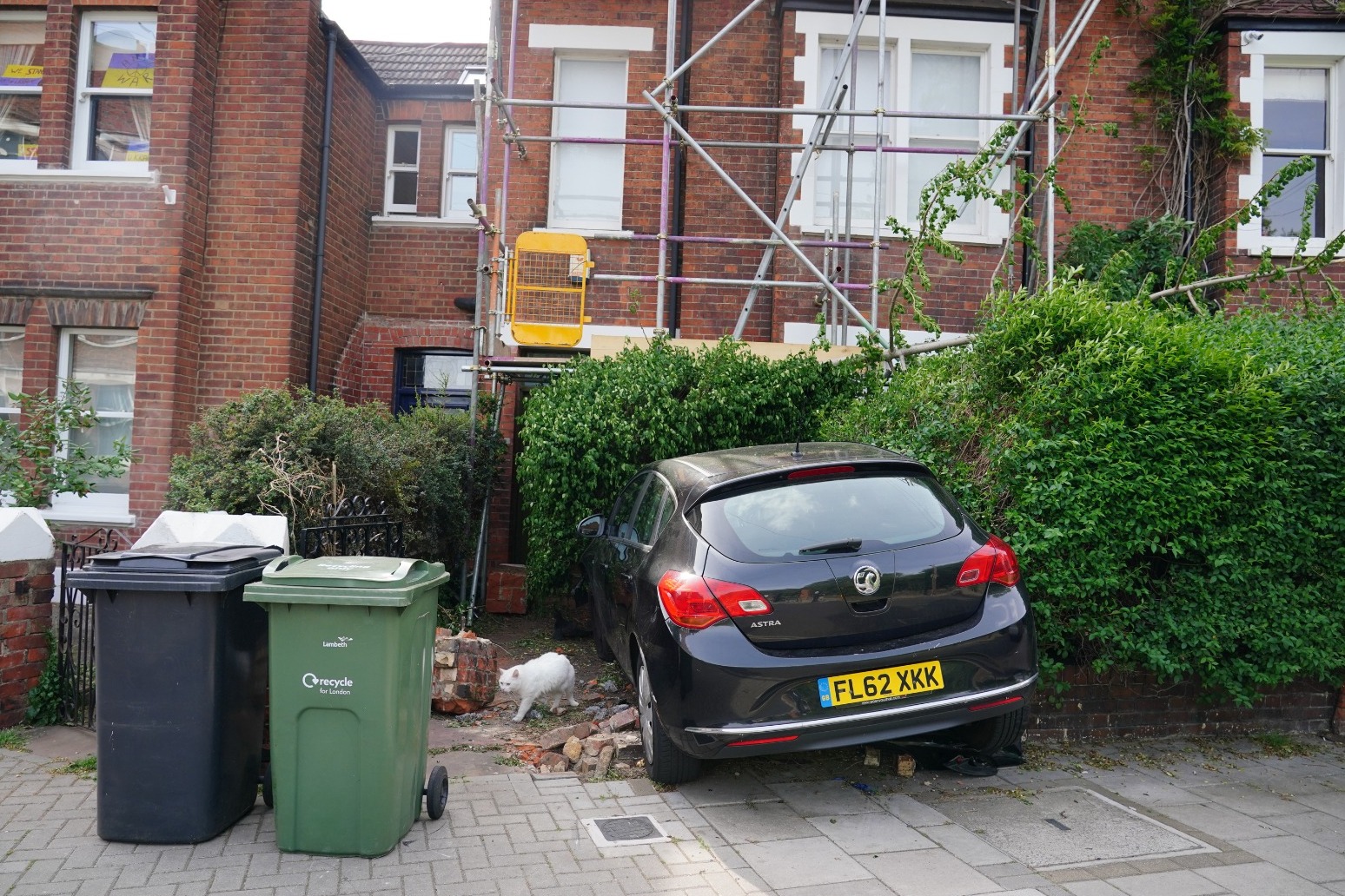 Car crashes into garden of Prime Minister’s south London townhouse 