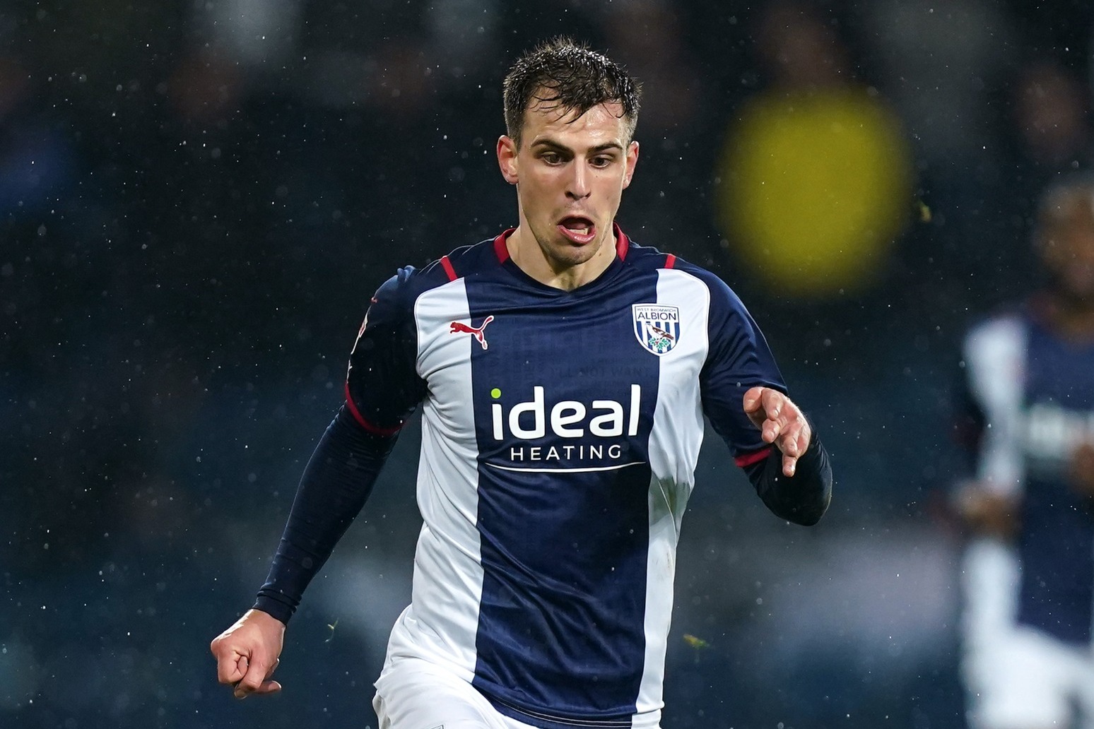 Jayson Molumby joins West Brom from Brighton on three-year deal 