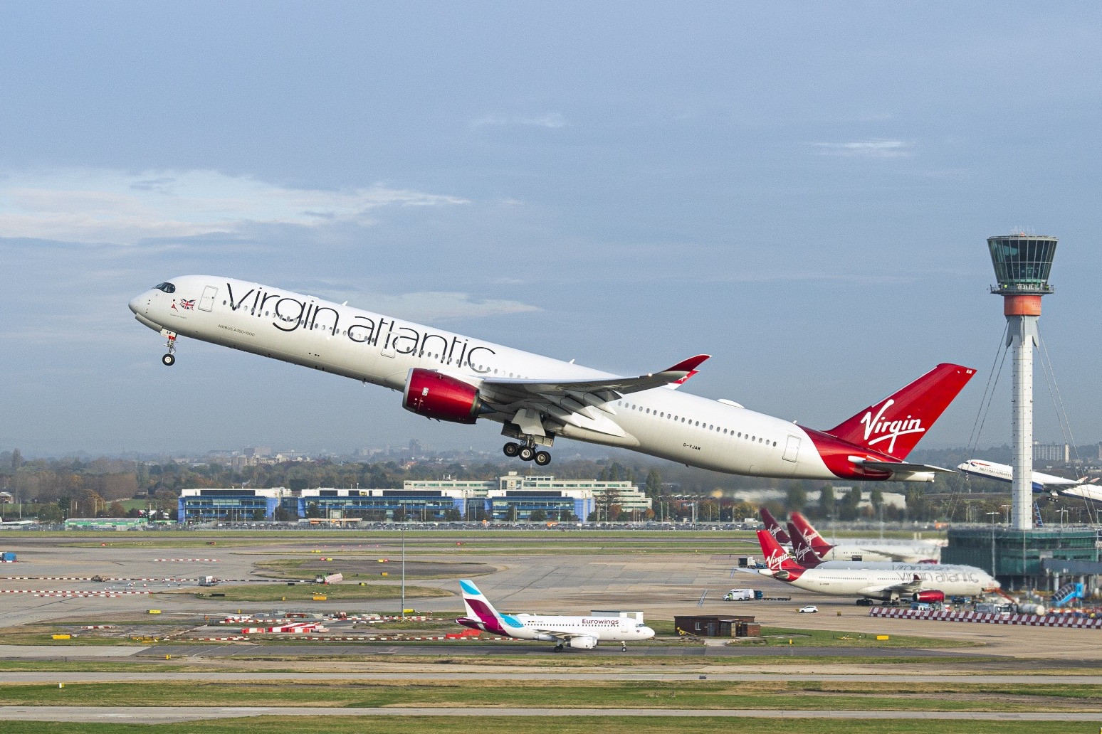 Virgin plane turns back after it emerges first officer had not completed test 