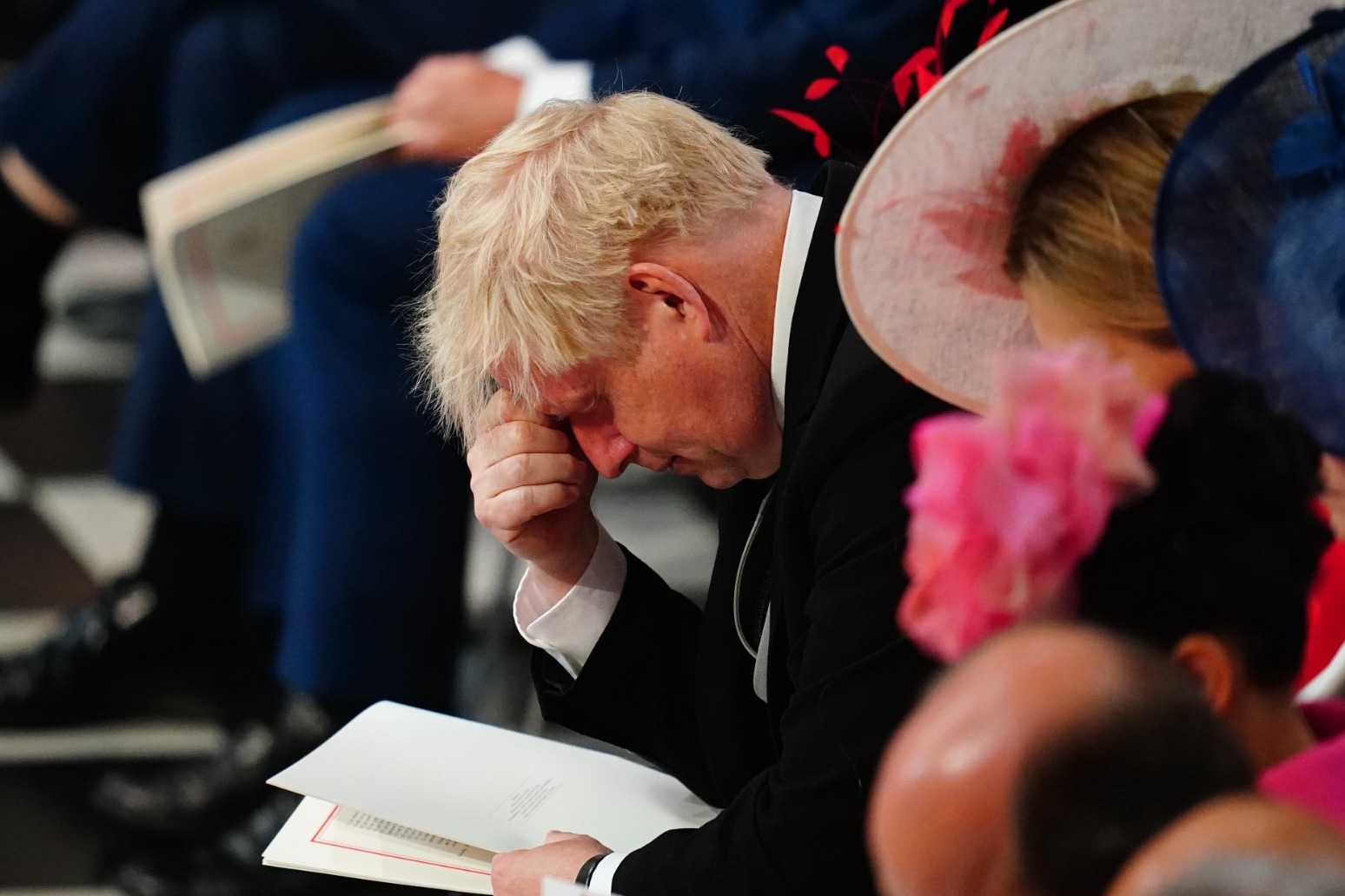 Boris Johnson faces no confidence vote by Tory MPs 