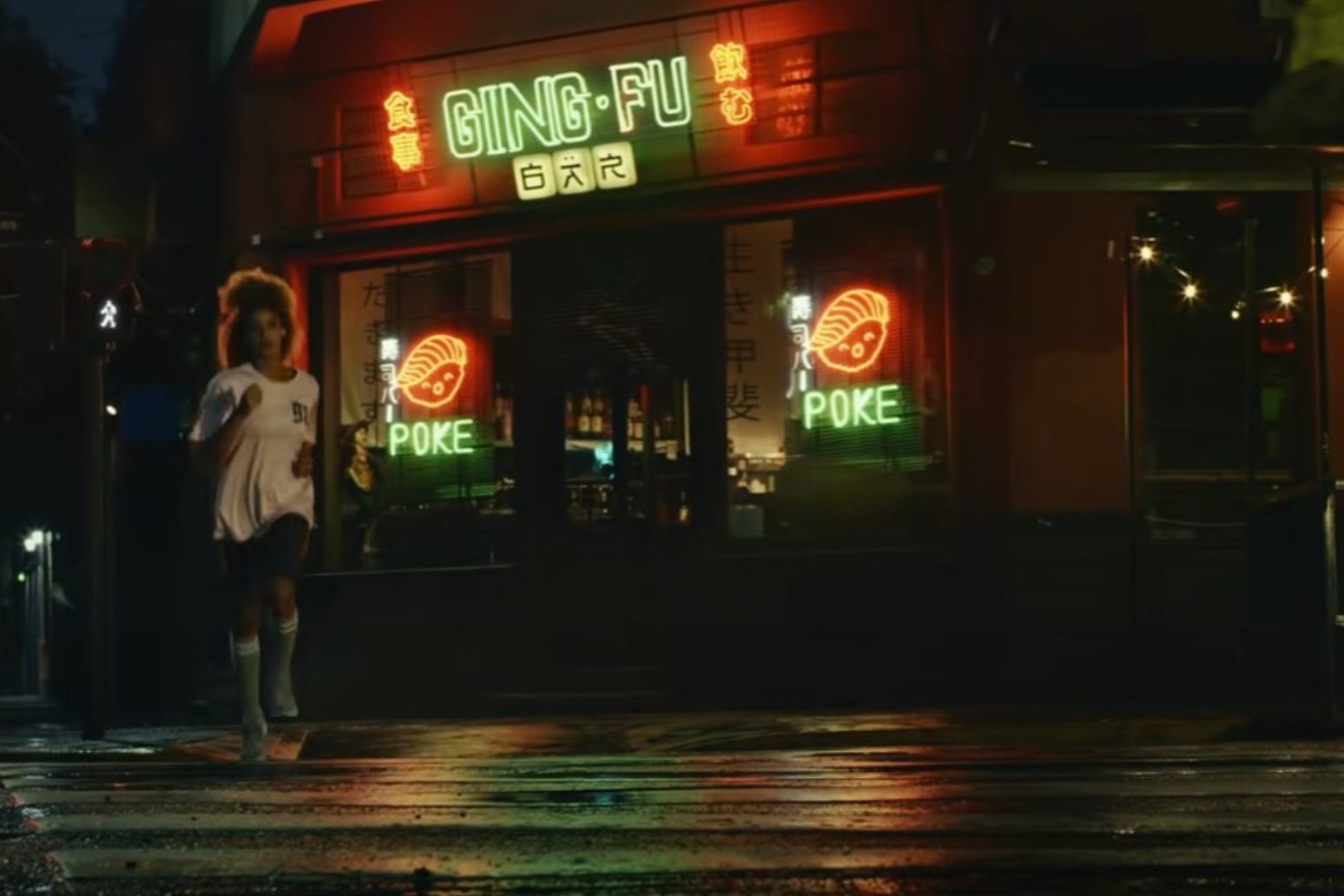 Samsung ad featuring woman running alone at 2am ‘not irresponsible’ – watchdog 