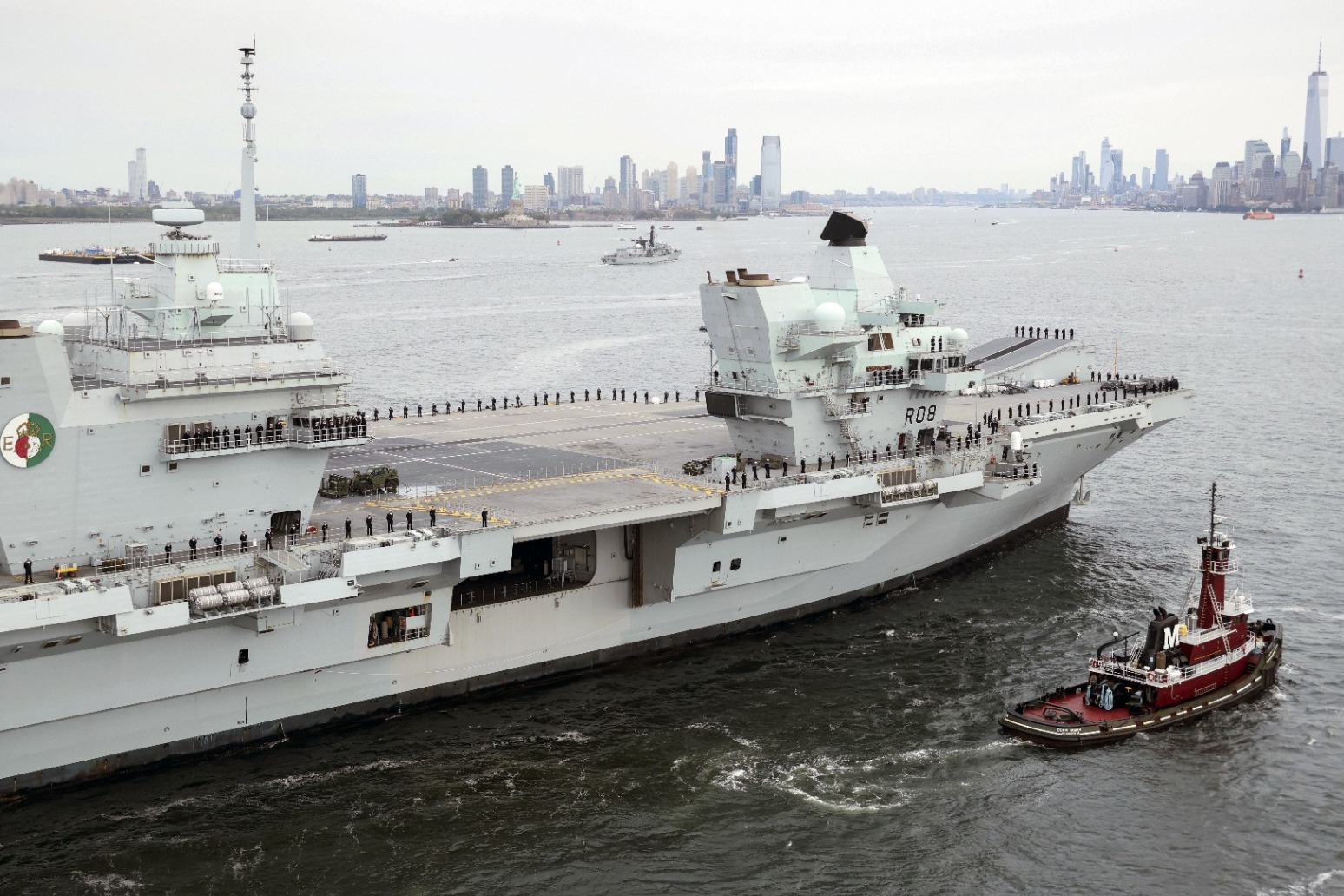 HMS Queen Elizabeth anchors in New York as Truss plans to strengthen UK-US bond 