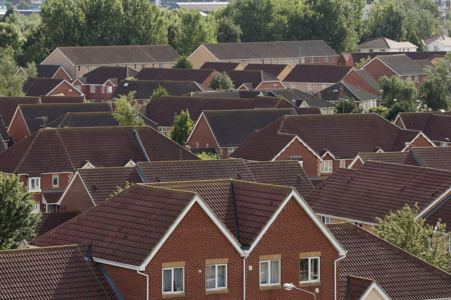 House price anxiety drags down consumer confidence – survey 