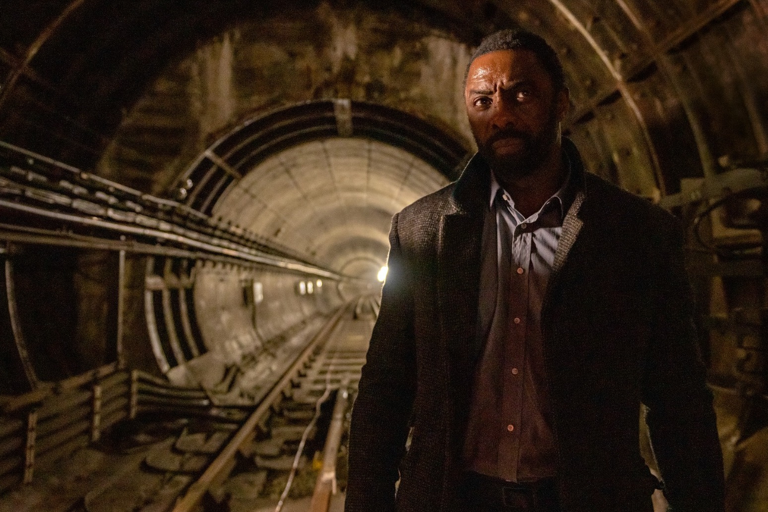 Fans given first look at Idris Elba in upcoming Luther movie 