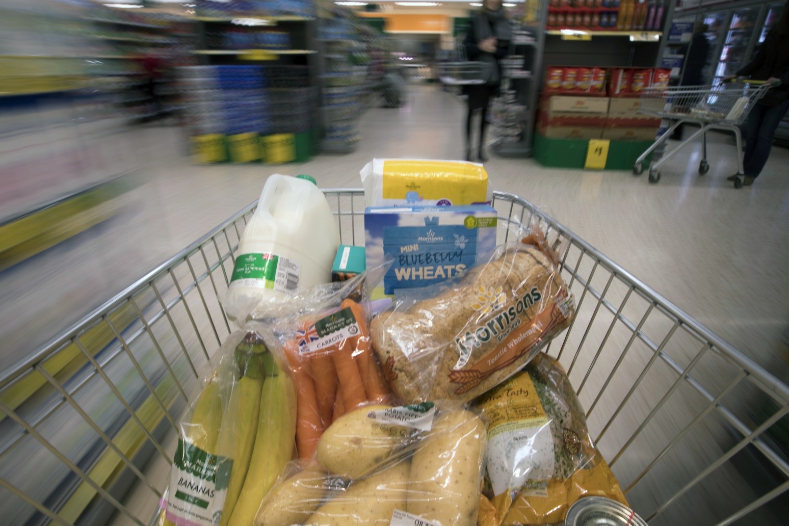 Food inflation surges to 12.4% amid predictions of ‘increasingly bleak’ winter 