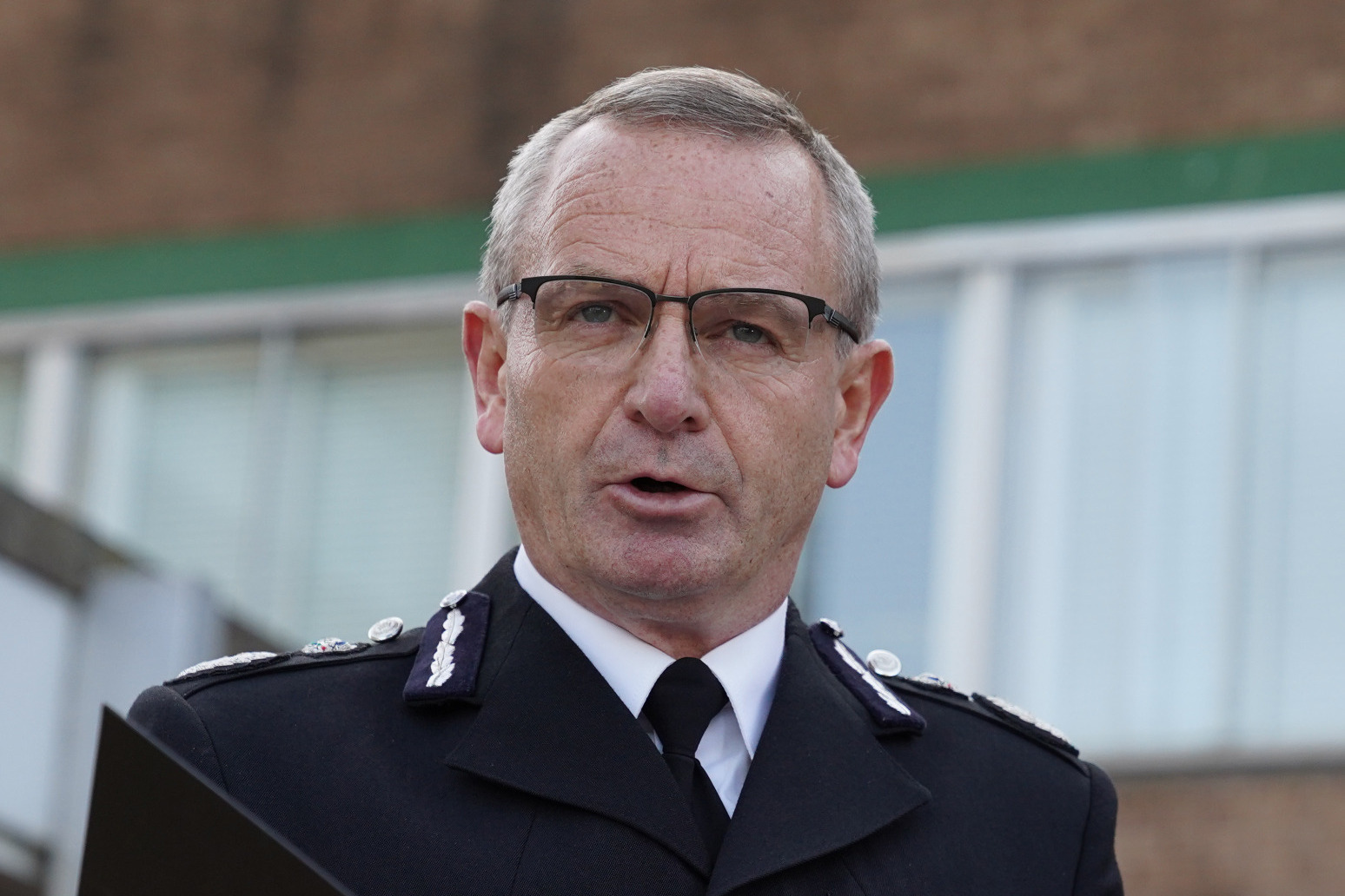 Police Scotland chief Sir Iain Livingstone to retire this summer 