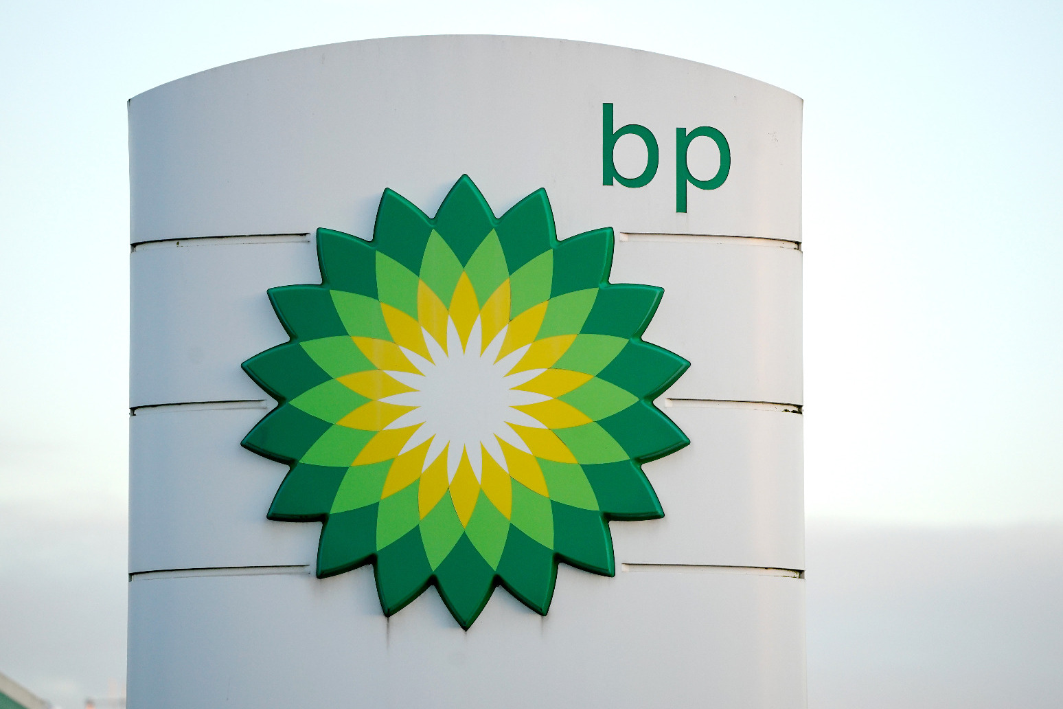 BP boss earns 170 times his average worker as his pay doubles to £10m for 2022 