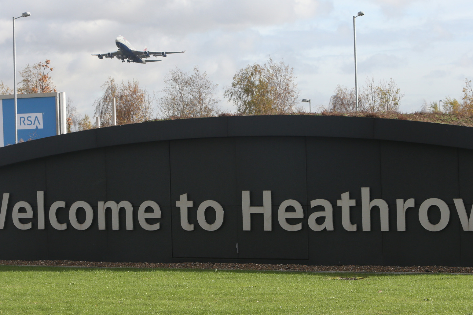 Heathrow security guards to strike for 10 days in pay dispute 