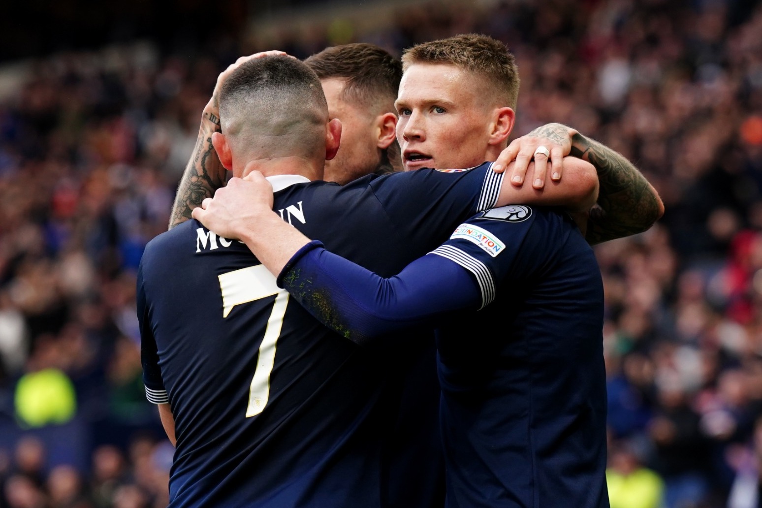 Scotland start with victory 
