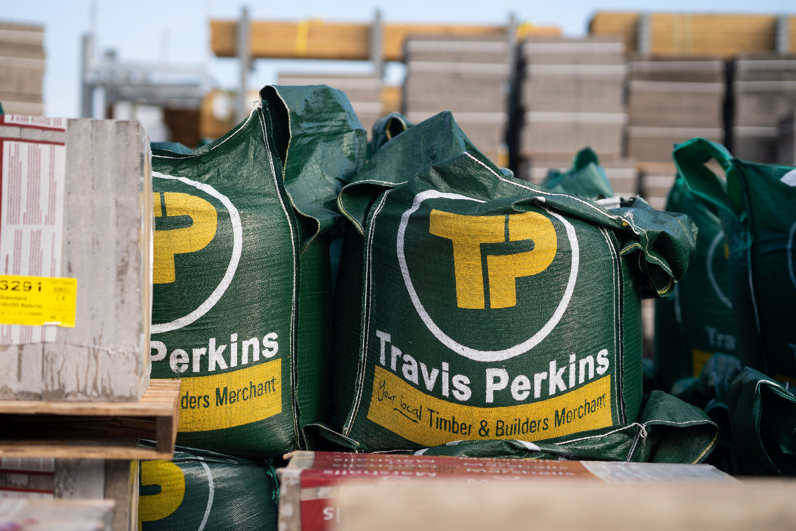 Travis Perkins sets out plan to train 10,000 apprentices 